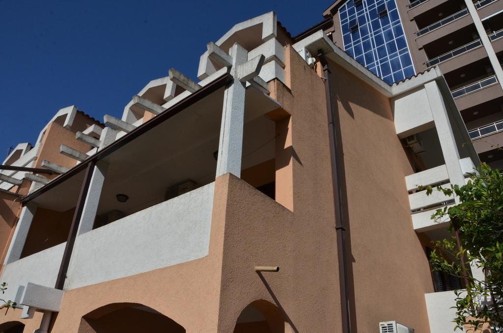 Mg Apartments And Rooms بودفا المظهر الخارجي الصورة
