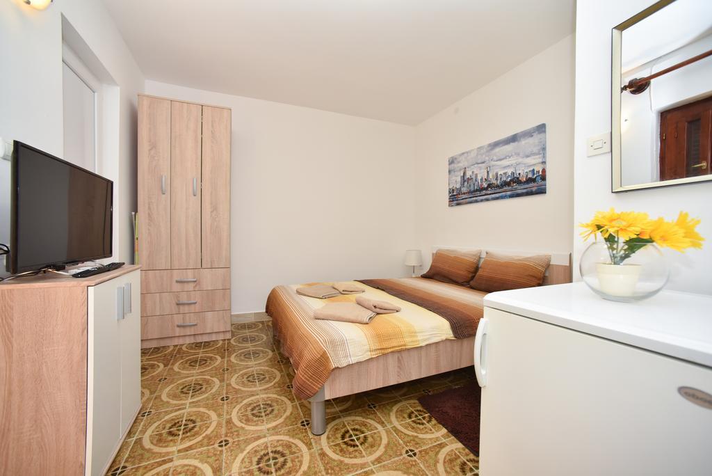 Mg Apartments And Rooms بودفا المظهر الخارجي الصورة