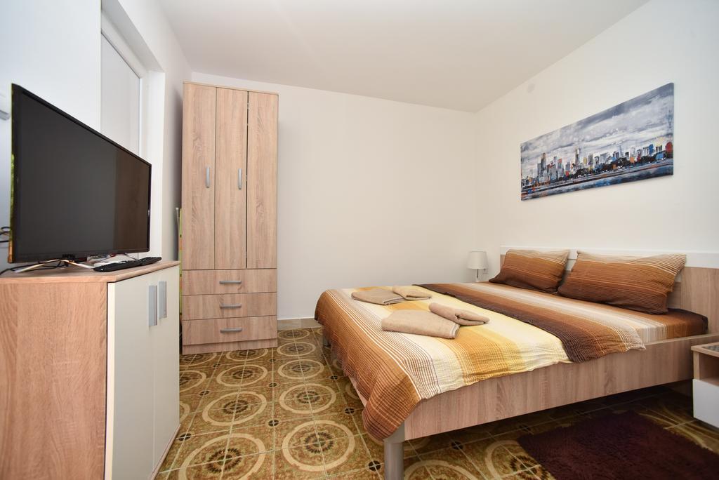 Mg Apartments And Rooms بودفا المظهر الخارجي الصورة