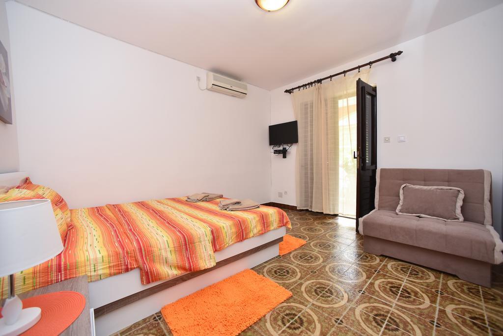 Mg Apartments And Rooms بودفا المظهر الخارجي الصورة