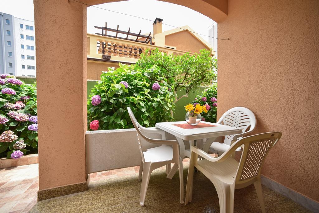 Mg Apartments And Rooms بودفا المظهر الخارجي الصورة